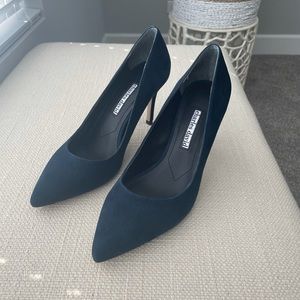 Charles David navy blue suede pumps